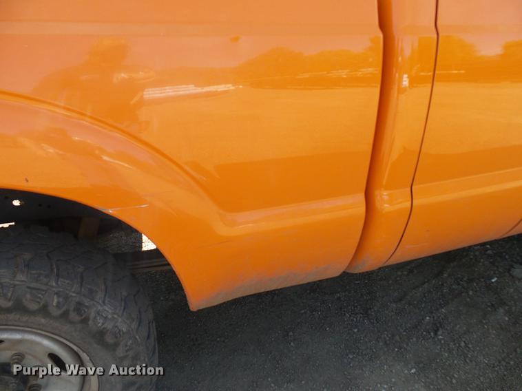 image for item DD6031 2013 Ford F250 Super Duty SuperCab pickup truck