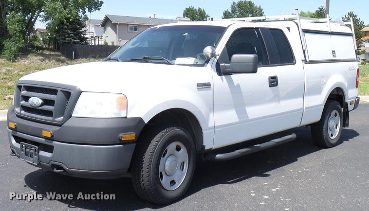 image for item DD6033 2006 Ford F150 SuperCab pickup truck