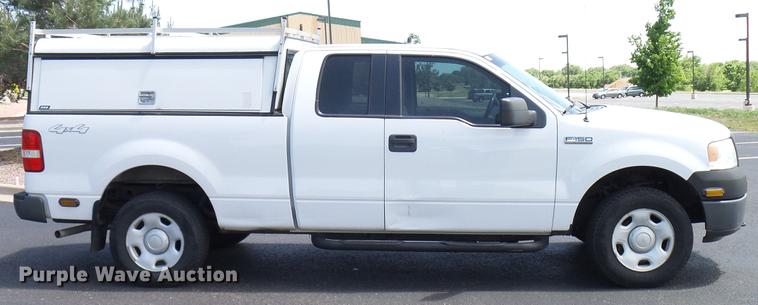 image for item DD6033 2006 Ford F150 SuperCab pickup truck
