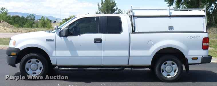 image for item DD6033 2006 Ford F150 SuperCab pickup truck