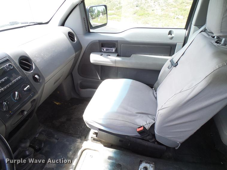image for item DD6033 2006 Ford F150 SuperCab pickup truck