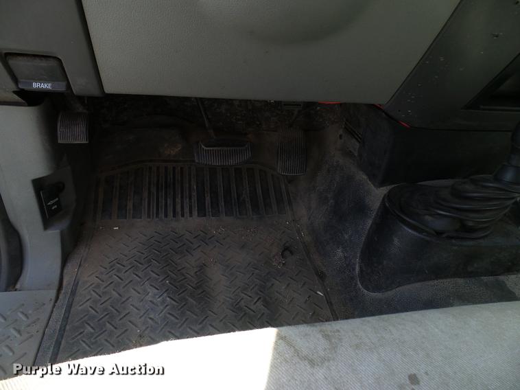 image for item DD6033 2006 Ford F150 SuperCab pickup truck