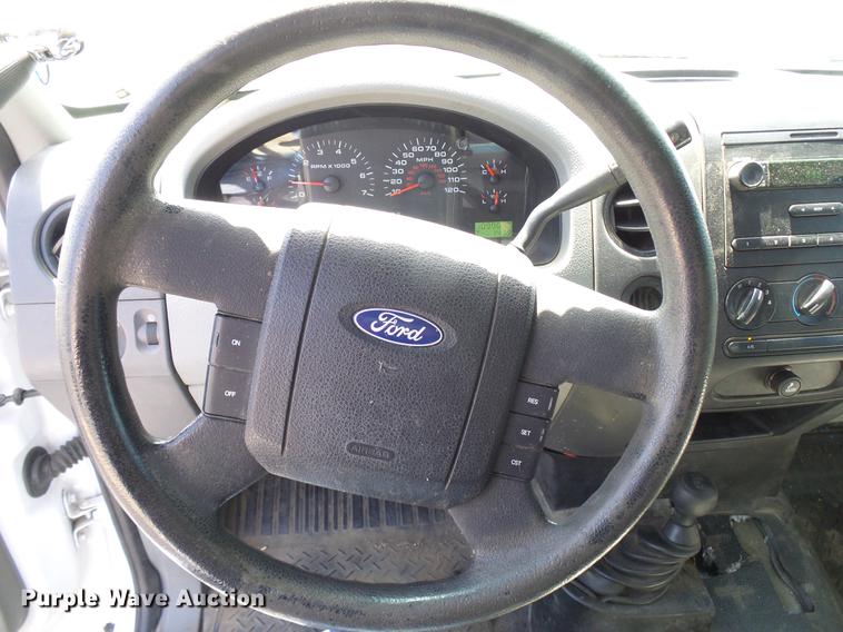 image for item DD6033 2006 Ford F150 SuperCab pickup truck