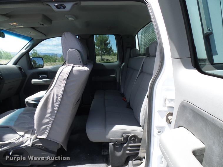 image for item DD6033 2006 Ford F150 SuperCab pickup truck