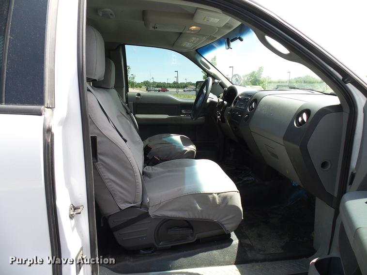 image for item DD6033 2006 Ford F150 SuperCab pickup truck