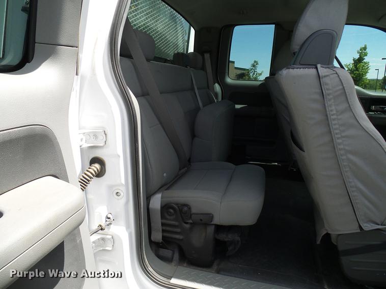 image for item DD6033 2006 Ford F150 SuperCab pickup truck