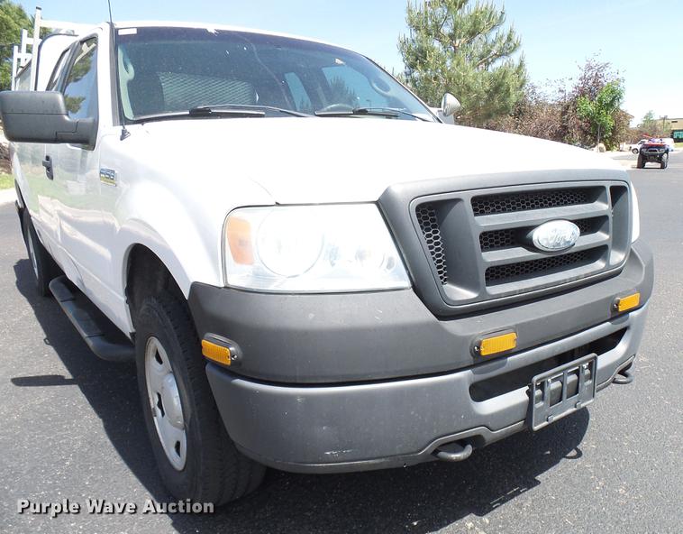 image for item DD6033 2006 Ford F150 SuperCab pickup truck