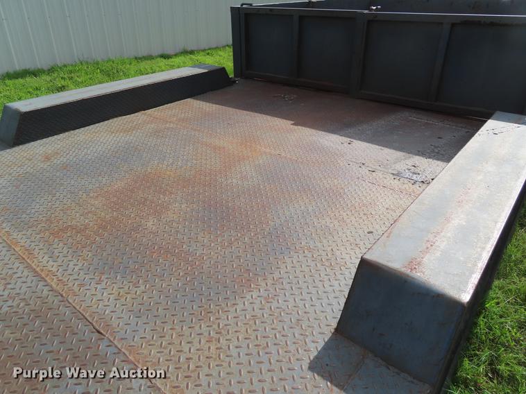 image for item DD6171 2011 Millertime side dump utility trailer