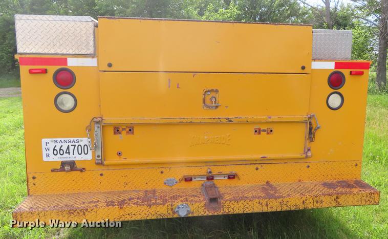 image for item DD6172 1994 Ford F450 Super Duty utility truck
