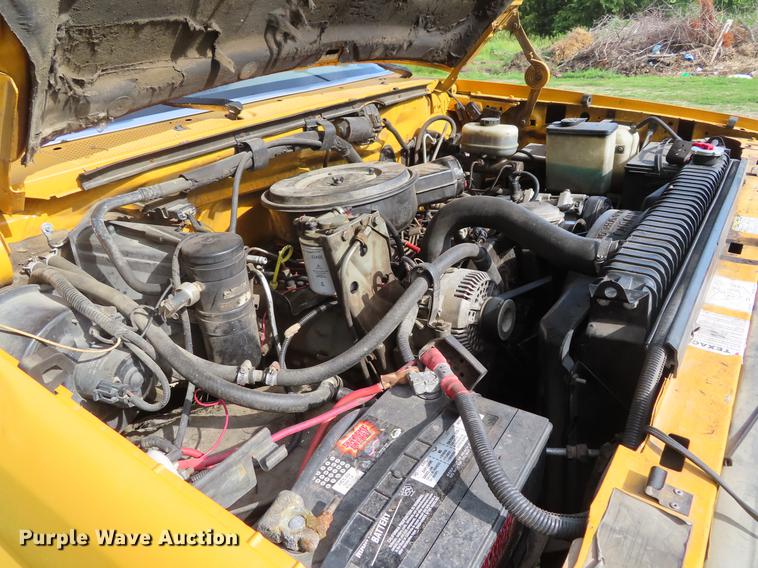 image for item DD6172 1994 Ford F450 Super Duty utility truck