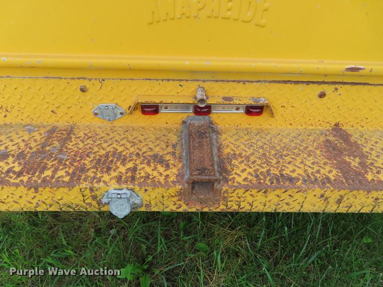 image for item DD6172 1994 Ford F450 Super Duty utility truck