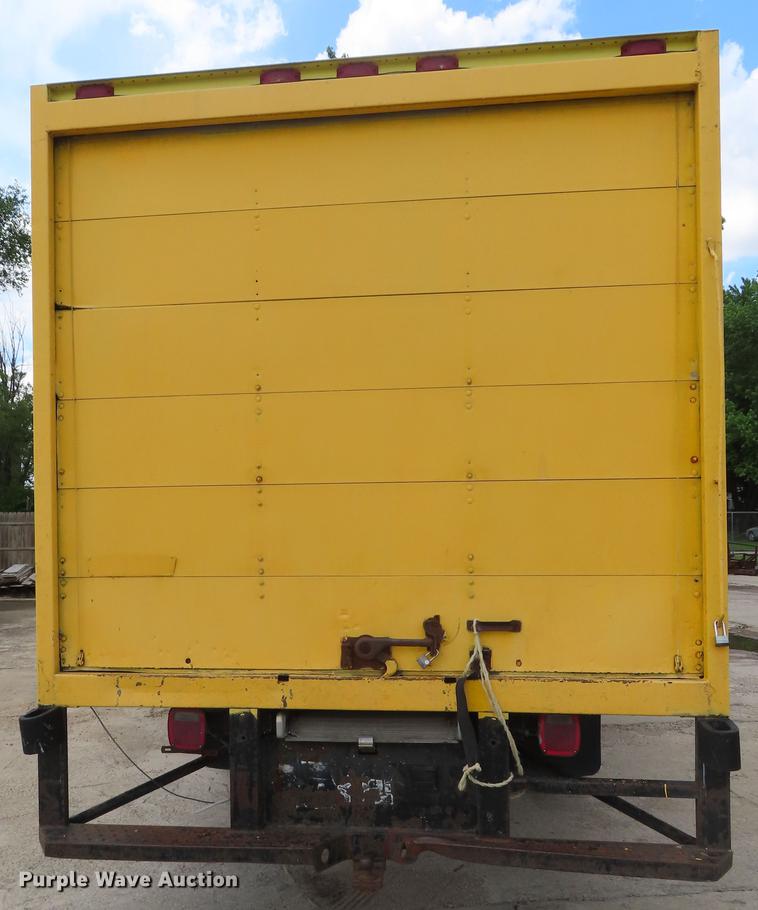 image for item DD6179 1988 GMC 7000 box truck