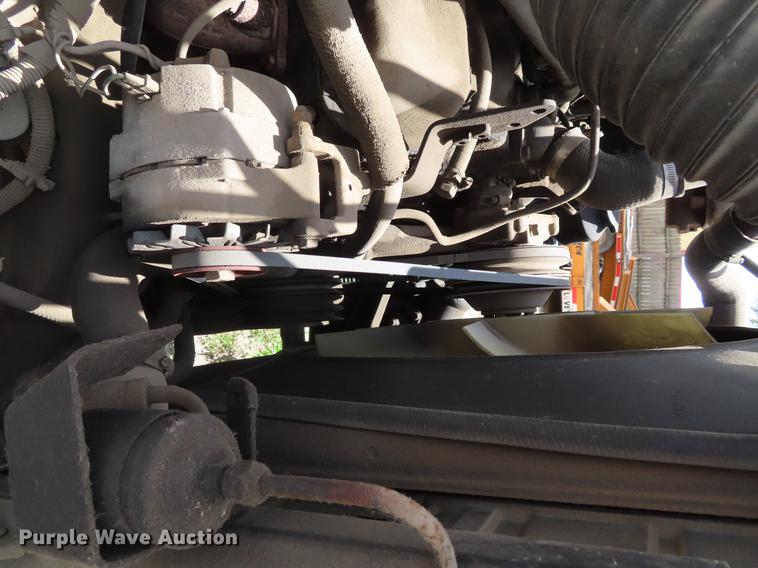 image for item DD6179 1988 GMC 7000 box truck