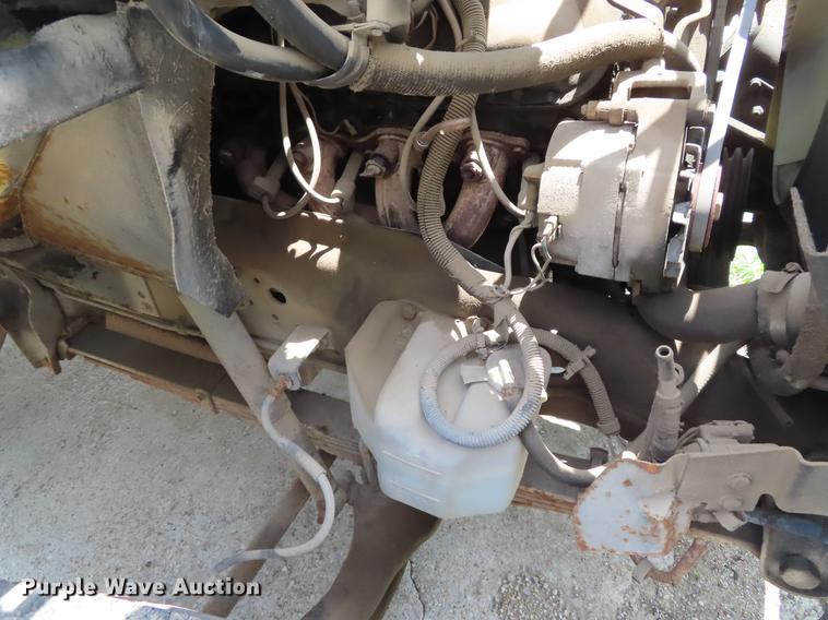 image for item DD6179 1988 GMC 7000 box truck