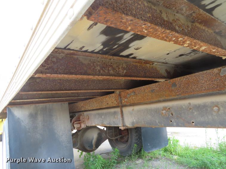 image for item DD6179 1988 GMC 7000 box truck