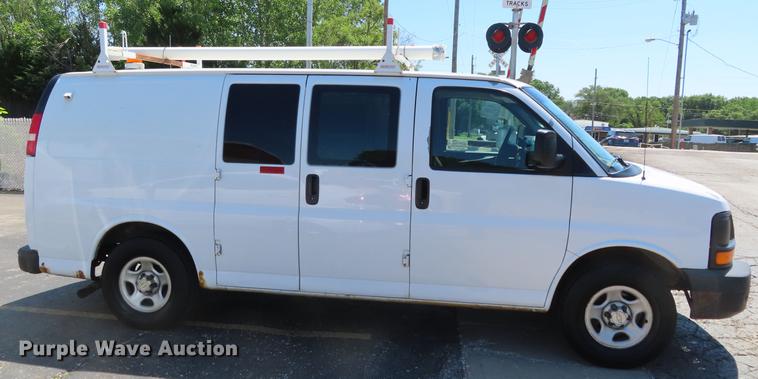 image for item DD6181 2005 Chevrolet Express 1500 van