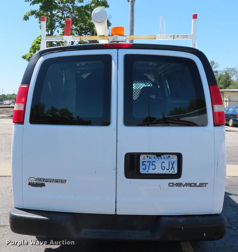 image for item DD6181 2005 Chevrolet Express 1500 van