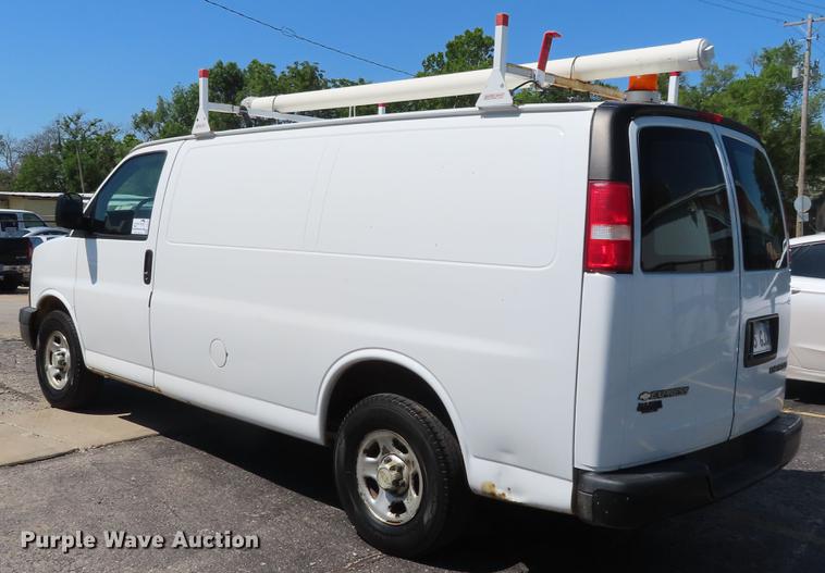 image for item DD6181 2005 Chevrolet Express 1500 van