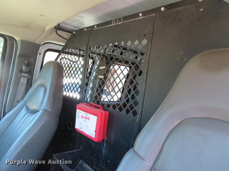 image for item DD6181 2005 Chevrolet Express 1500 van