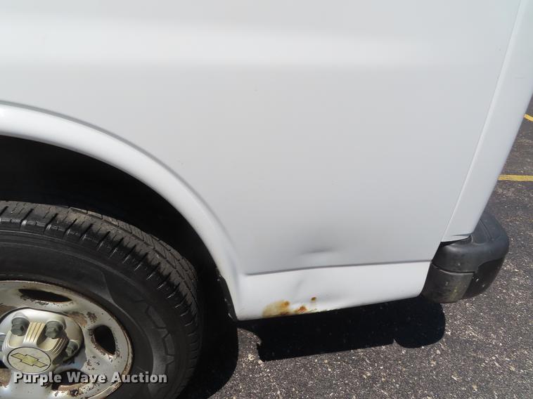 image for item DD6181 2005 Chevrolet Express 1500 van