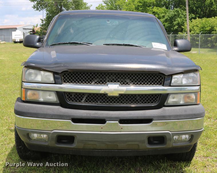 image for item DD8226 2005 Chevrolet Silverado 1500 Ext. Cab pickup truck