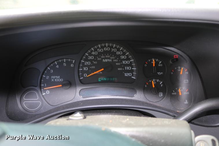 image for item DD8226 2005 Chevrolet Silverado 1500 Ext. Cab pickup truck