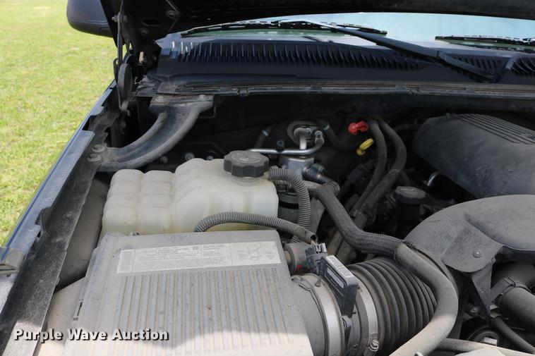 image for item DD8226 2005 Chevrolet Silverado 1500 Ext. Cab pickup truck