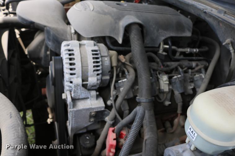 image for item DD8226 2005 Chevrolet Silverado 1500 Ext. Cab pickup truck