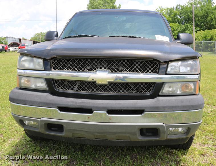 image for item DD8226 2005 Chevrolet Silverado 1500 Ext. Cab pickup truck