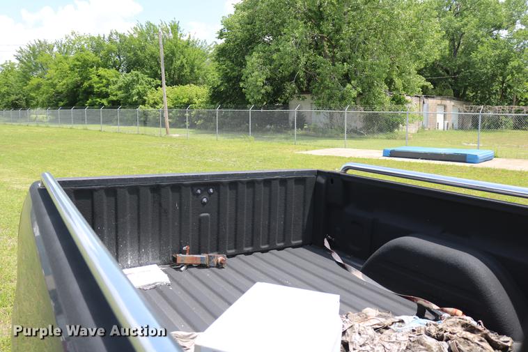 image for item DD8226 2005 Chevrolet Silverado 1500 Ext. Cab pickup truck