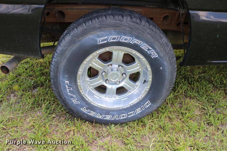 image for item DD8226 2005 Chevrolet Silverado 1500 Ext. Cab pickup truck