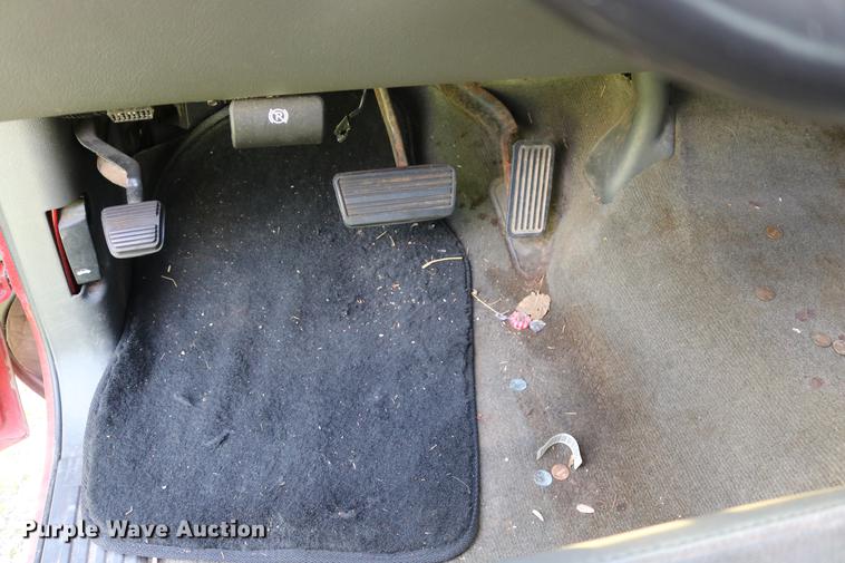 image for item DD8233 2003 GMC Sierra 1500 Ext. Cab pickup truck