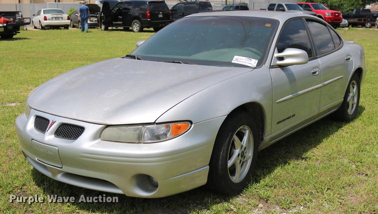 image for item DD8234 2002 Pontiac Grand Prix