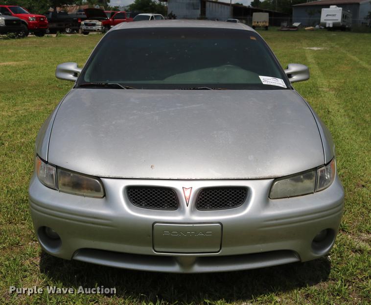 image for item DD8234 2002 Pontiac Grand Prix