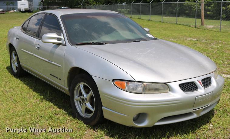 image for item DD8234 2002 Pontiac Grand Prix