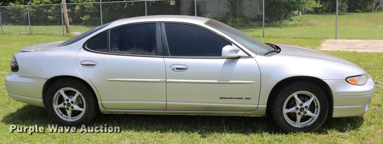 image for item DD8234 2002 Pontiac Grand Prix