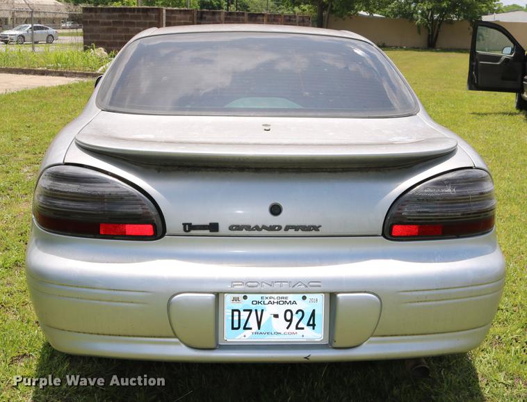 image for item DD8234 2002 Pontiac Grand Prix