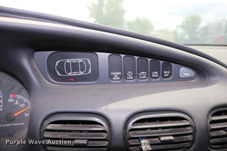 image for item DD8234 2002 Pontiac Grand Prix