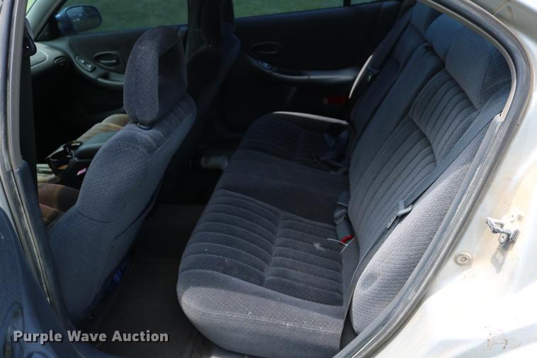 image for item DD8234 2002 Pontiac Grand Prix