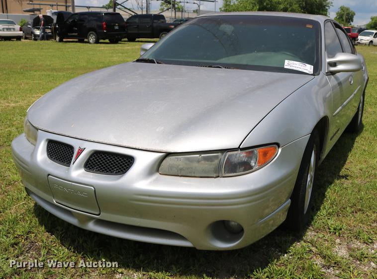 image for item DD8234 2002 Pontiac Grand Prix