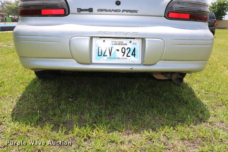 image for item DD8234 2002 Pontiac Grand Prix