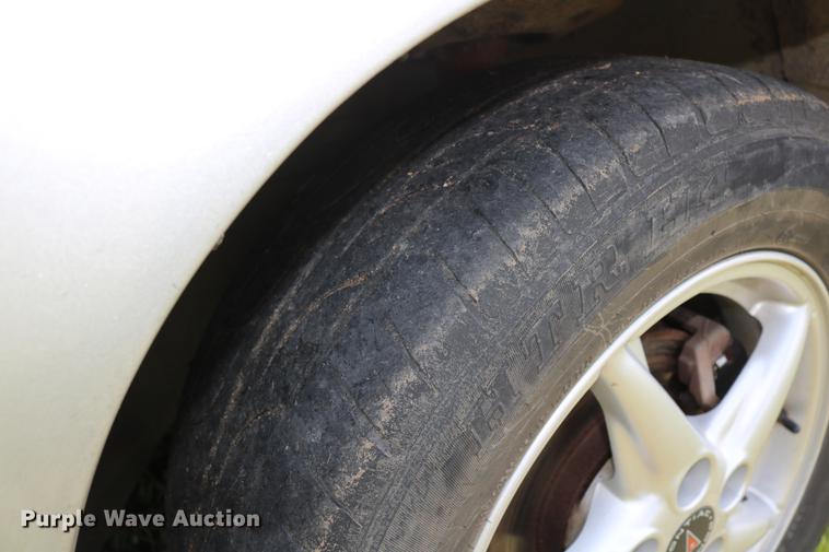 image for item DD8234 2002 Pontiac Grand Prix