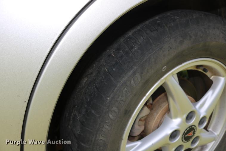 image for item DD8234 2002 Pontiac Grand Prix