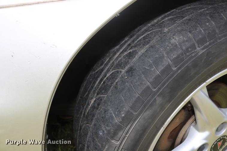 image for item DD8234 2002 Pontiac Grand Prix