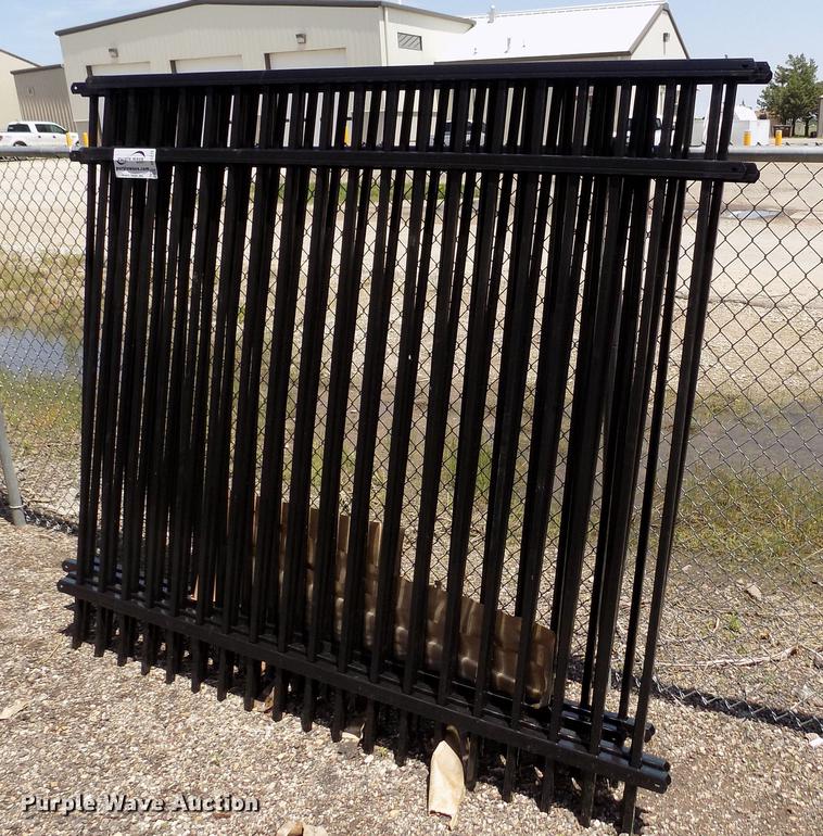 image for item DE1275 (4) fence panels