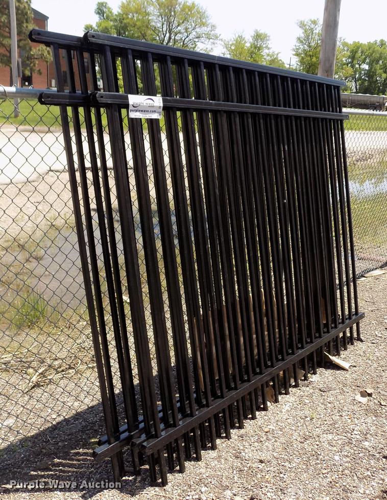 image for item DE1275 (4) fence panels