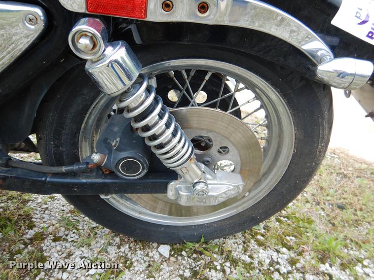 image for item DE3971 1992 Harley Davidson XL 883 motorcycle