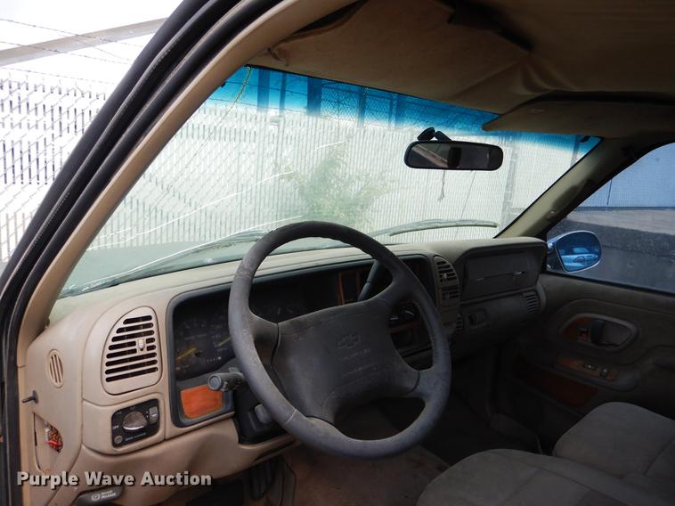 image for item DE3972 1997 Chevrolet C1500 pickup truck