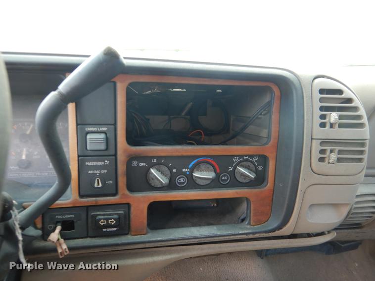 image for item DE3972 1997 Chevrolet C1500 pickup truck