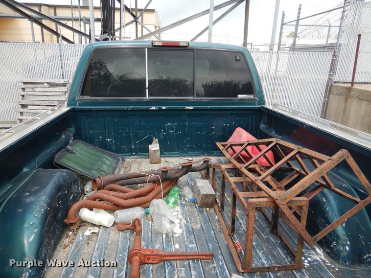 image for item DE3972 1997 Chevrolet C1500 pickup truck